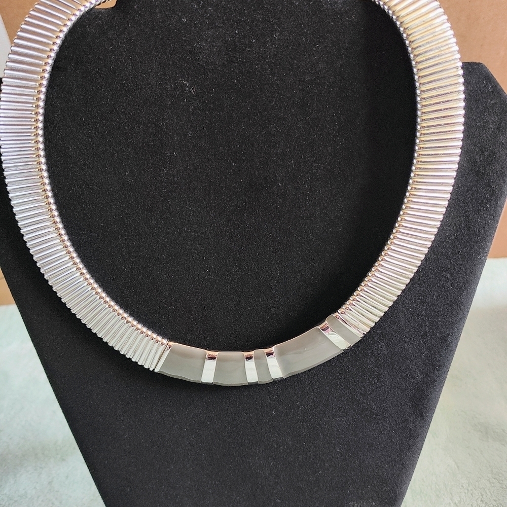 Monet Necklace - Picture 2 of 8